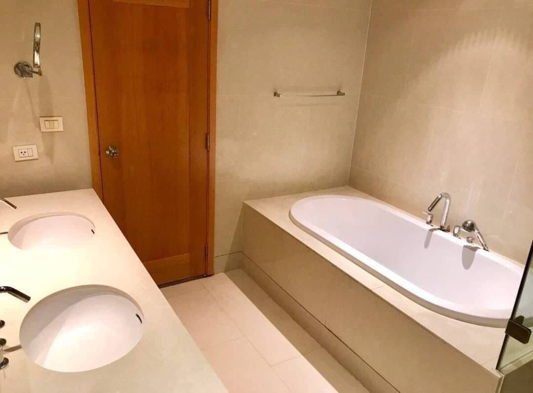 The Emporio Place - Image 4