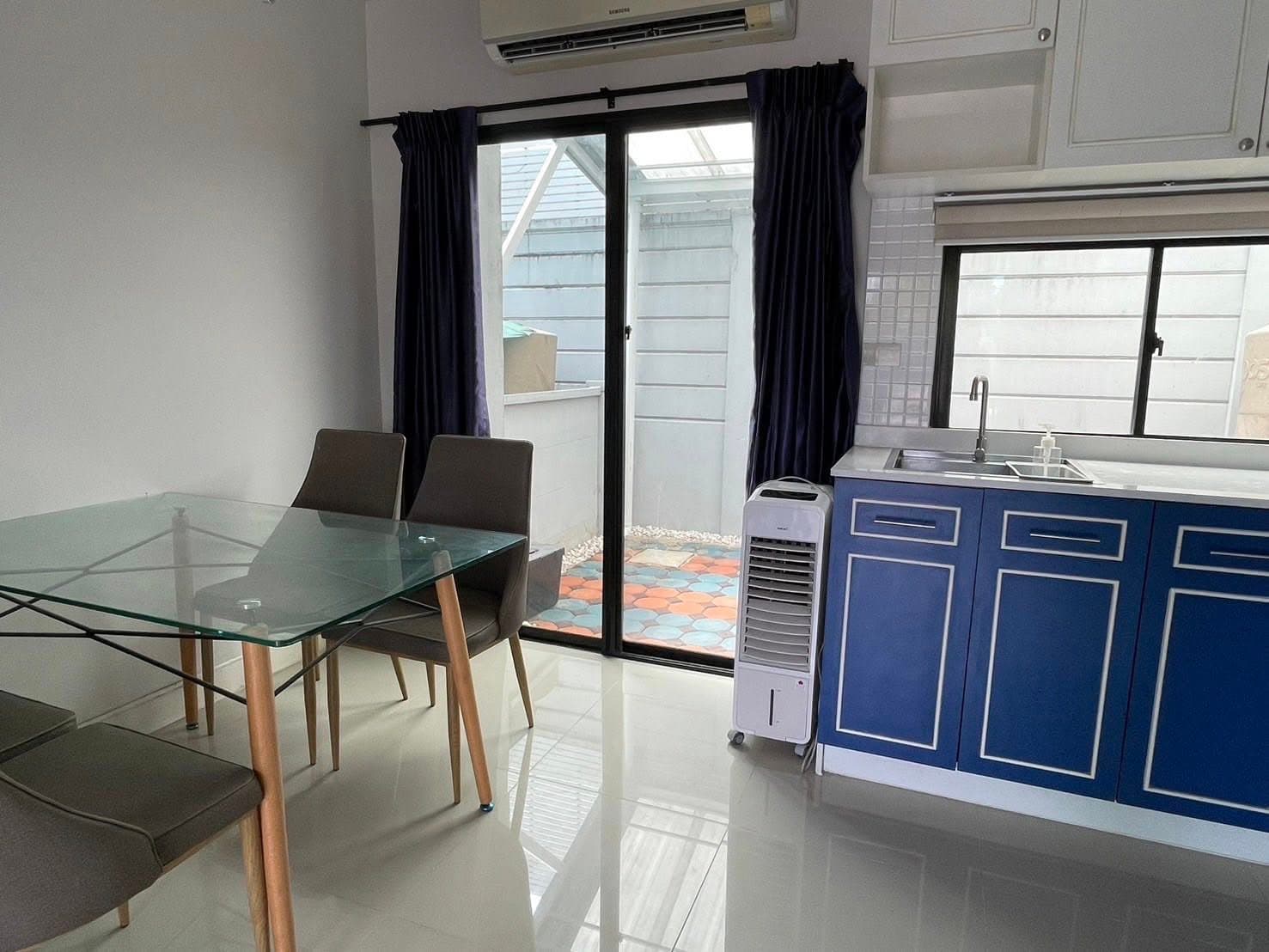 Baan Klang Muang Rama 9-On Nut - Image 2